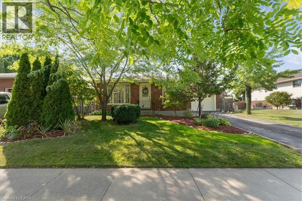 32 Donly Drive N, Simcoe, ON - Outdoor