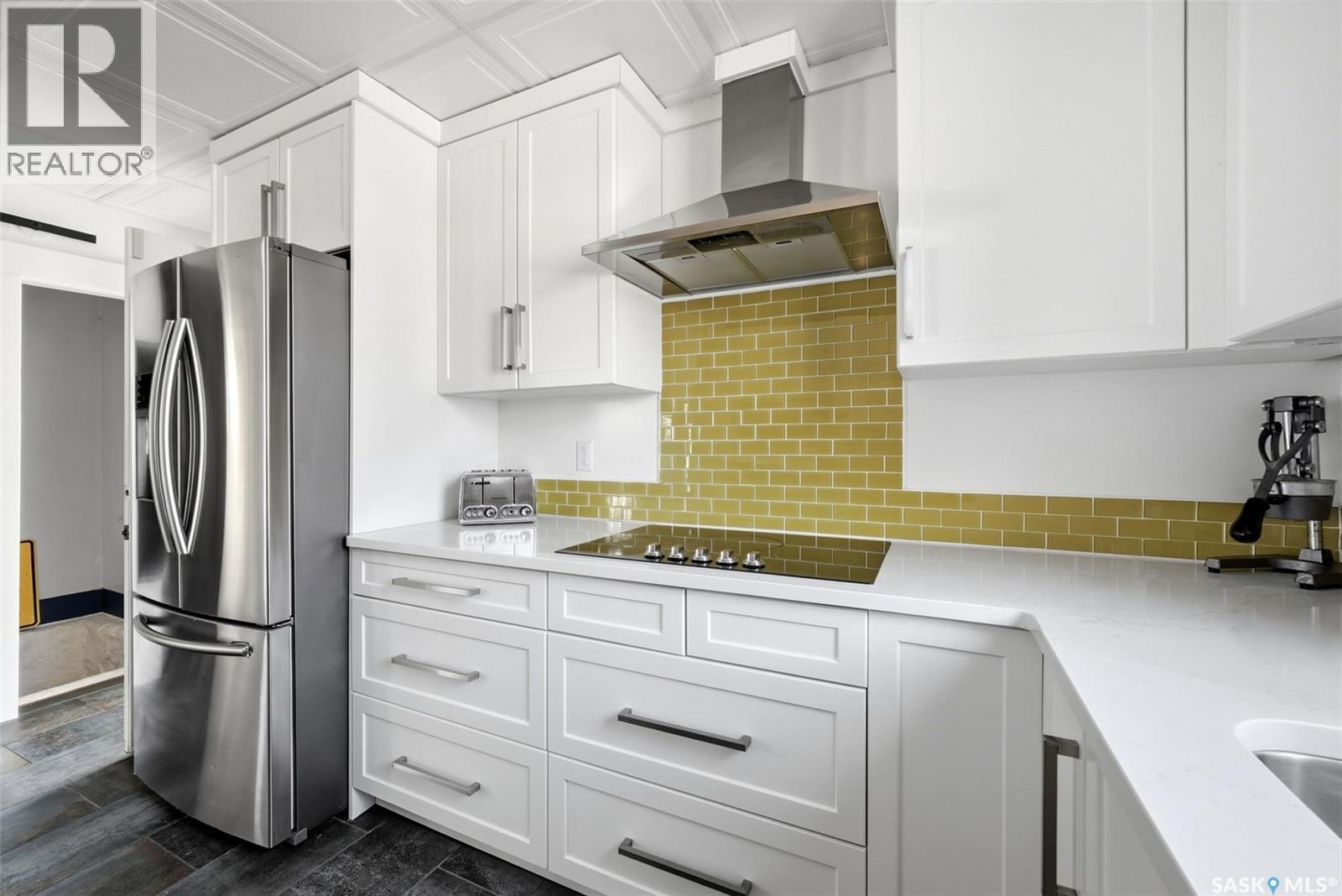 2022 Retallack Street, Regina, SK - Indoor Photo Showing Kitchen