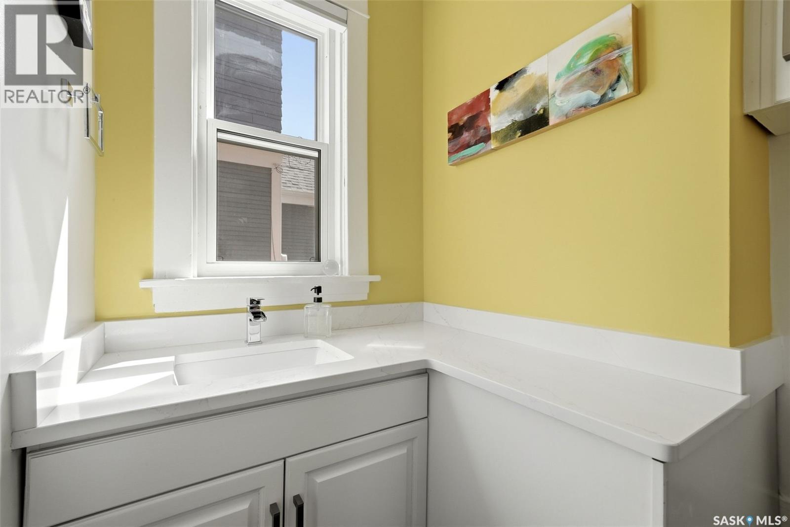 2022 Retallack Street, Regina, SK - Indoor Photo Showing Bathroom