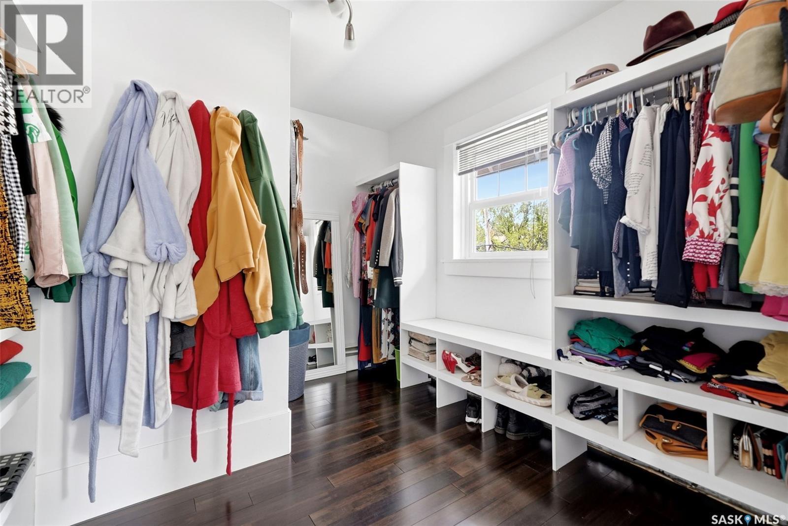 2022 Retallack Street, Regina, SK - Indoor With Storage