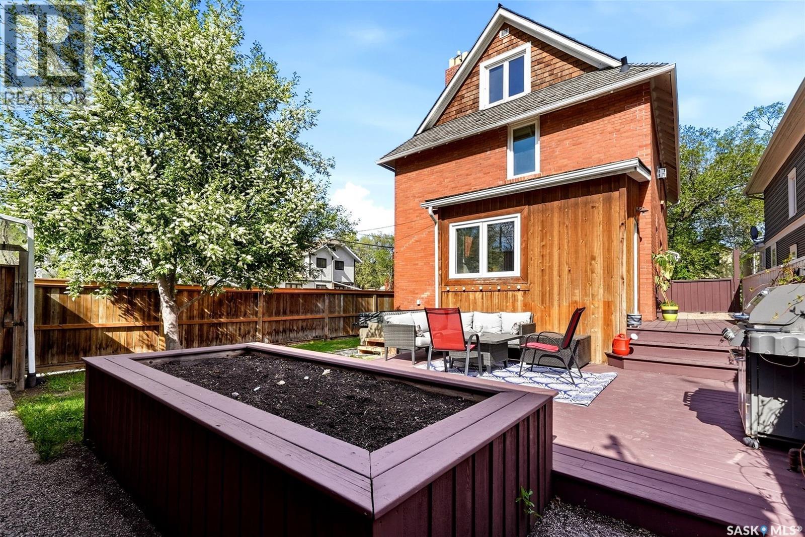 2022 Retallack Street, Regina, SK - Outdoor With Deck Patio Veranda With Exterior