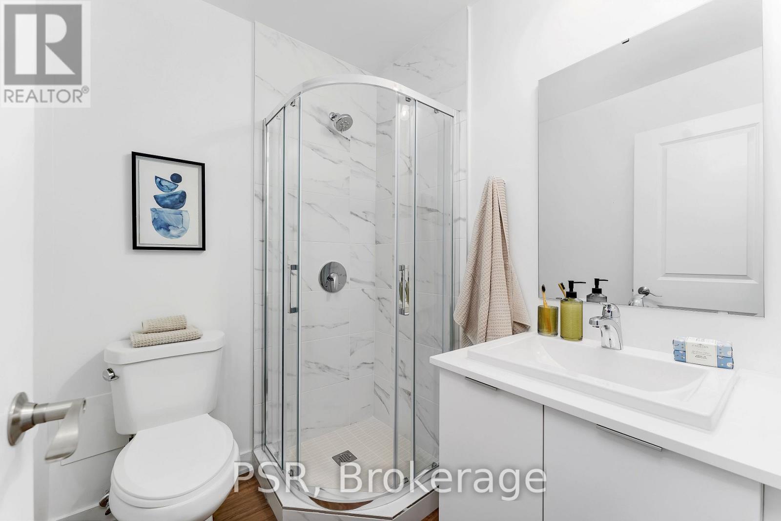 350 - 37 Danforth Road, Toronto, ON - Indoor Photo Showing Bathroom