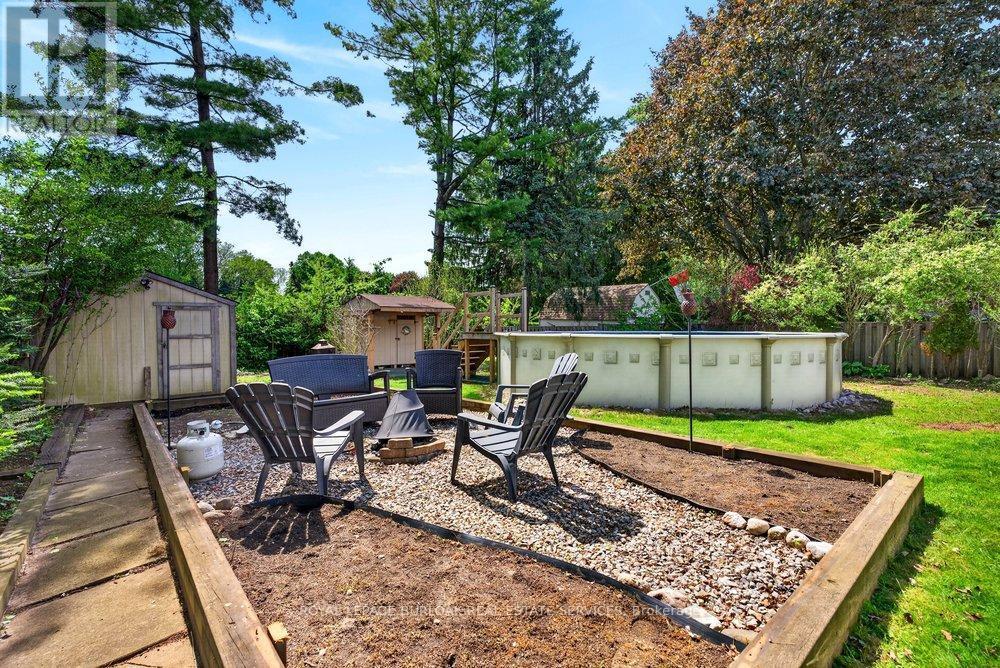 758 Francis Road, Burlington, ON - Outdoor