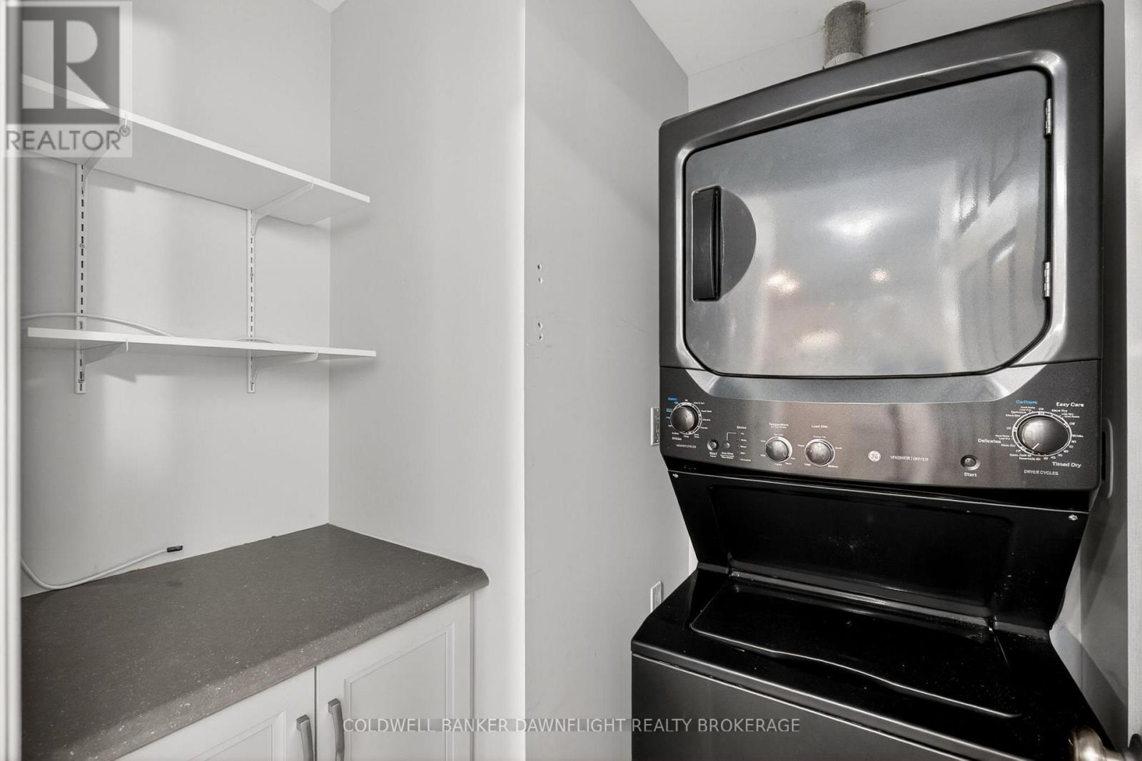 18 Devon Drive, South Huron (Exeter), ON - Indoor Photo Showing Laundry Room