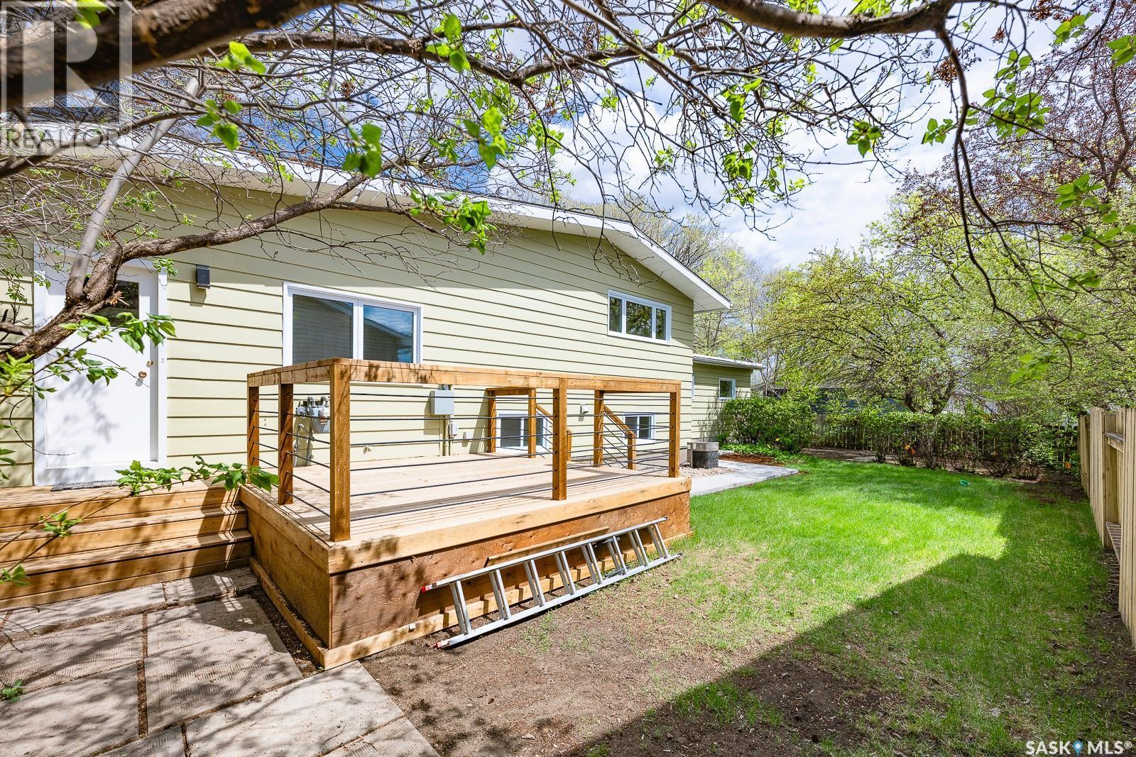 73 Tibbits Road, Regina, SK - Outdoor