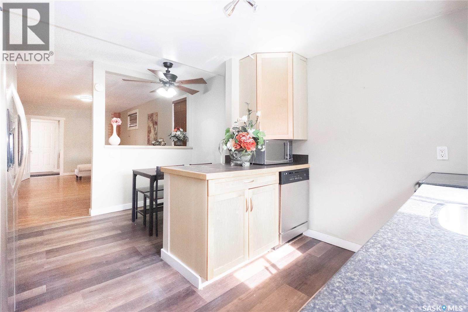 1077 Broder Street, Regina, SK - Indoor