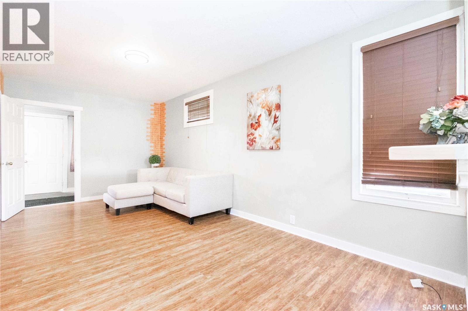 1077 Broder Street, Regina, SK - Indoor Photo Showing Other Room