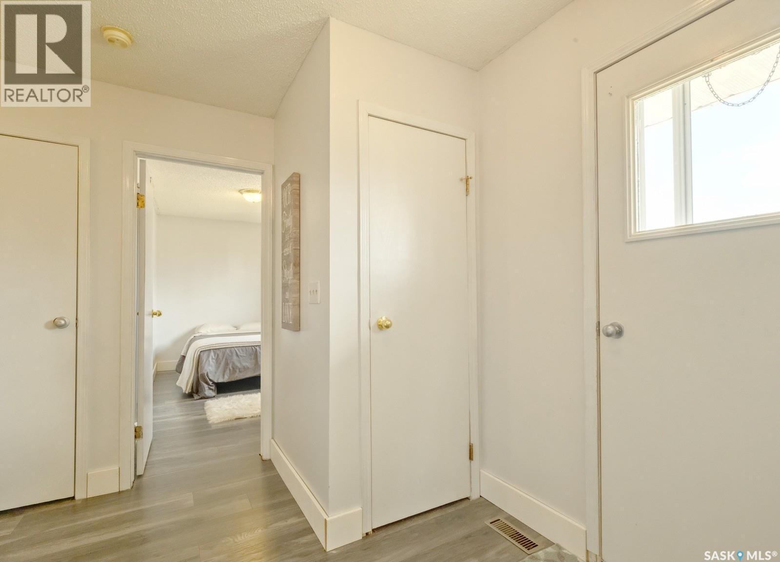 311 4Th Avenue E, Biggar, SK - Indoor Photo Showing Other Room