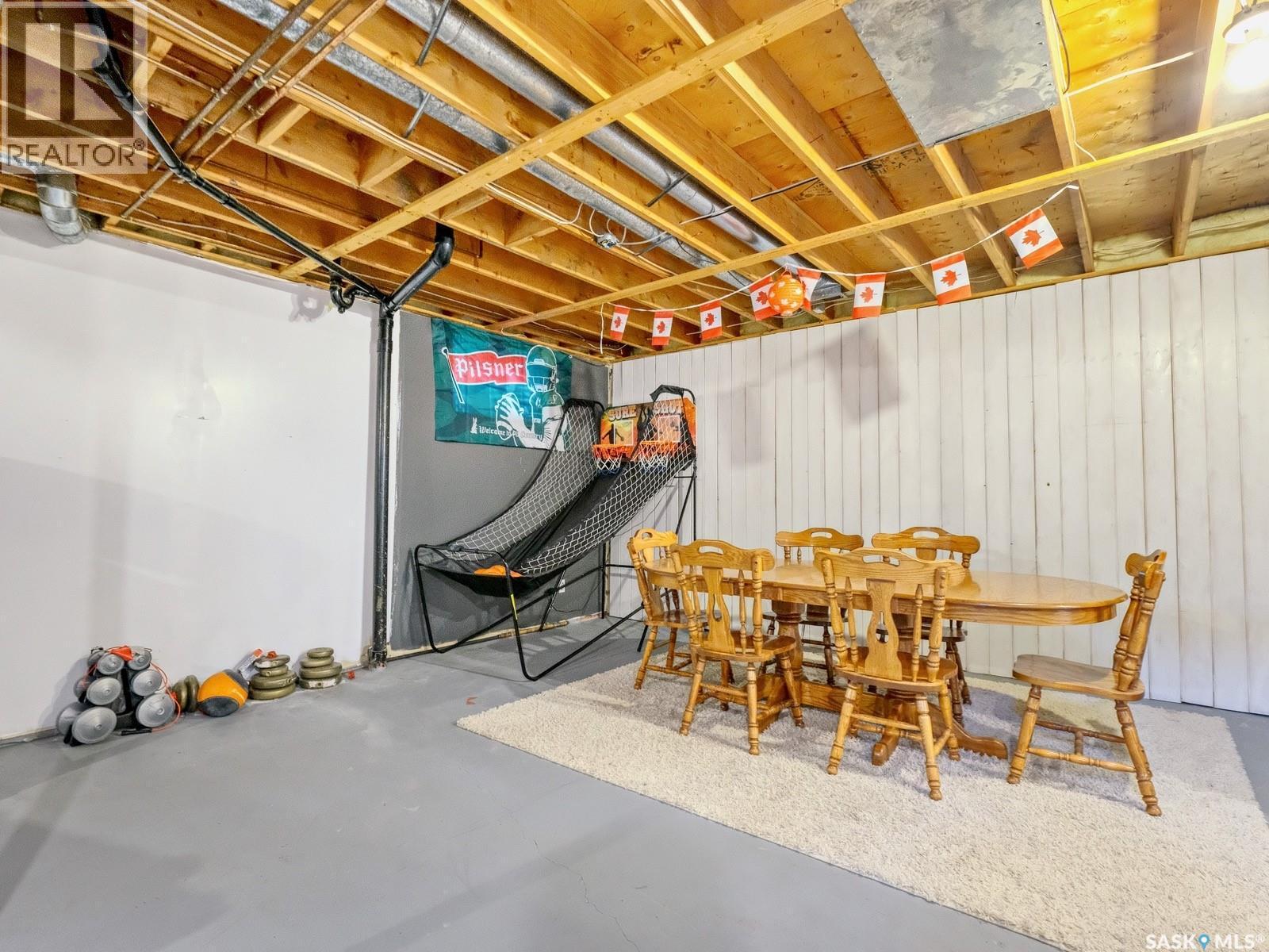 311 4Th Avenue E, Biggar, SK - Indoor Photo Showing Basement