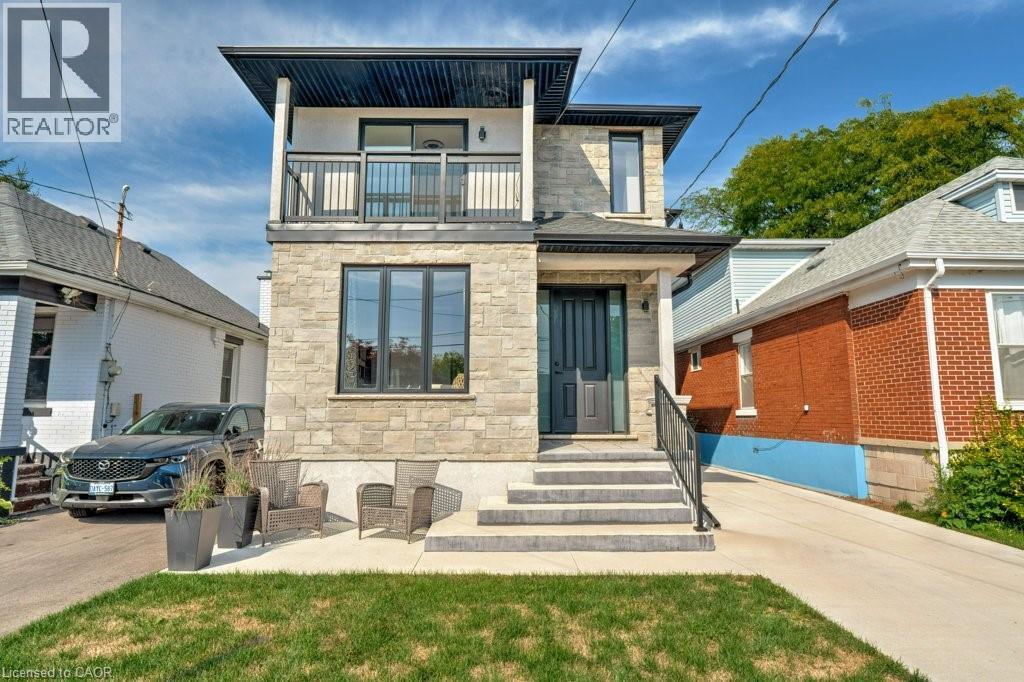 38 East 16Th Street, Hamilton, ON - Outdoor