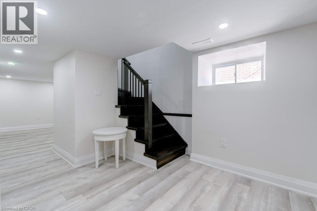 UNIT A - 38 East 16Th Street, Hamilton, ON - Indoor Photo Showing Other Room