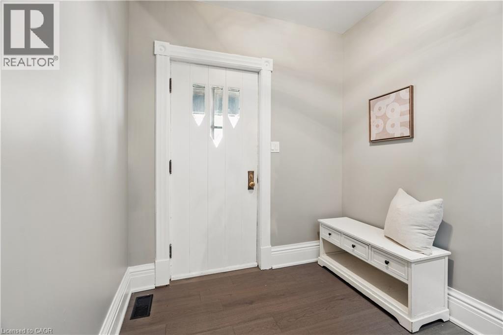 855 Hamilton Street, Cambridge, ON - Indoor Photo Showing Other Room