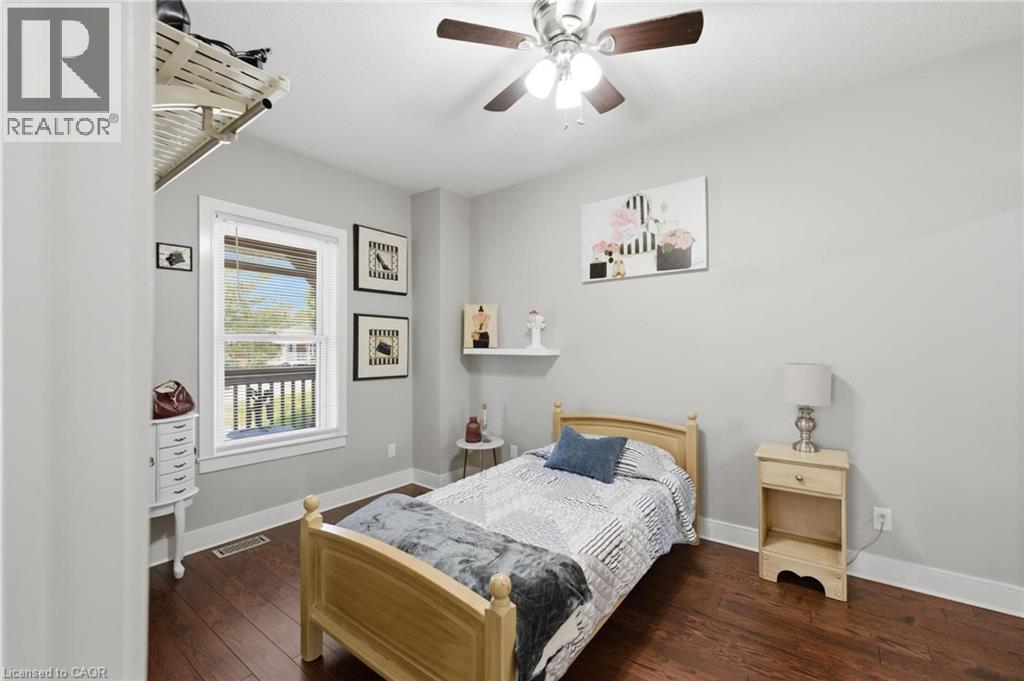 Main Floor Bedroom - 69 Nash Road S, Hamilton, ON - Indoor Photo Showing Bedroom