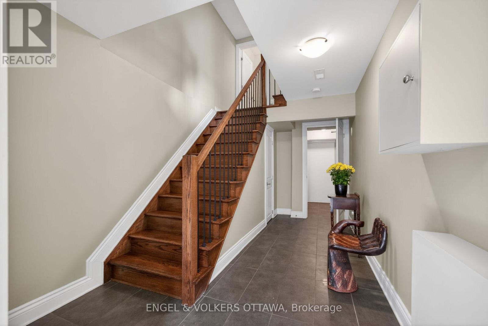 1896 Carling Avenue, Ottawa, ON