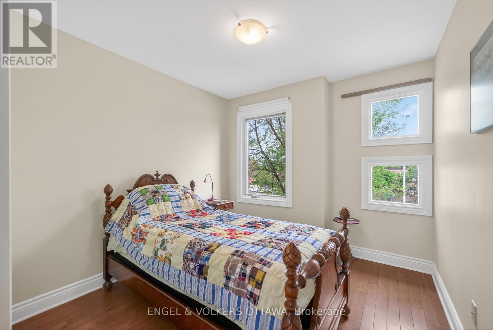 1896 Carling Avenue, Ottawa, ON