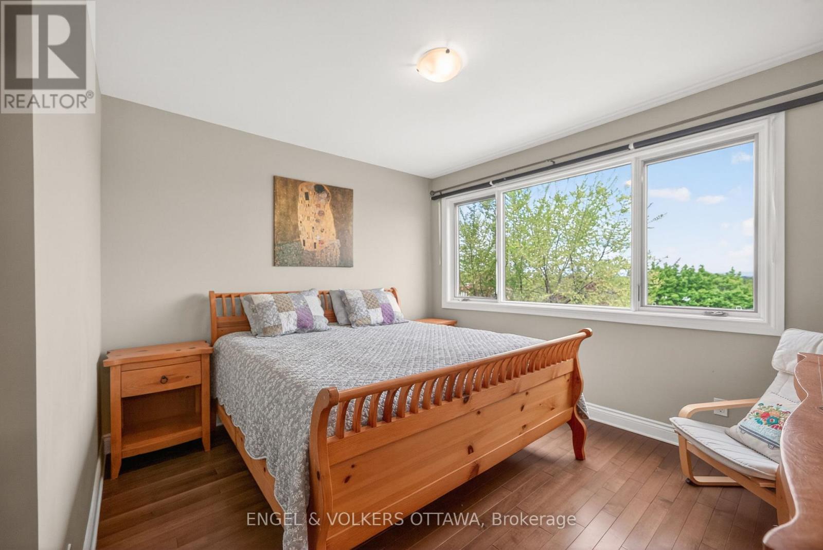 1896 Carling Avenue, Ottawa, ON