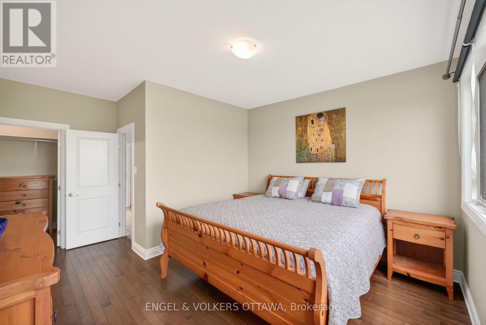 1896 Carling Avenue, Ottawa, ON