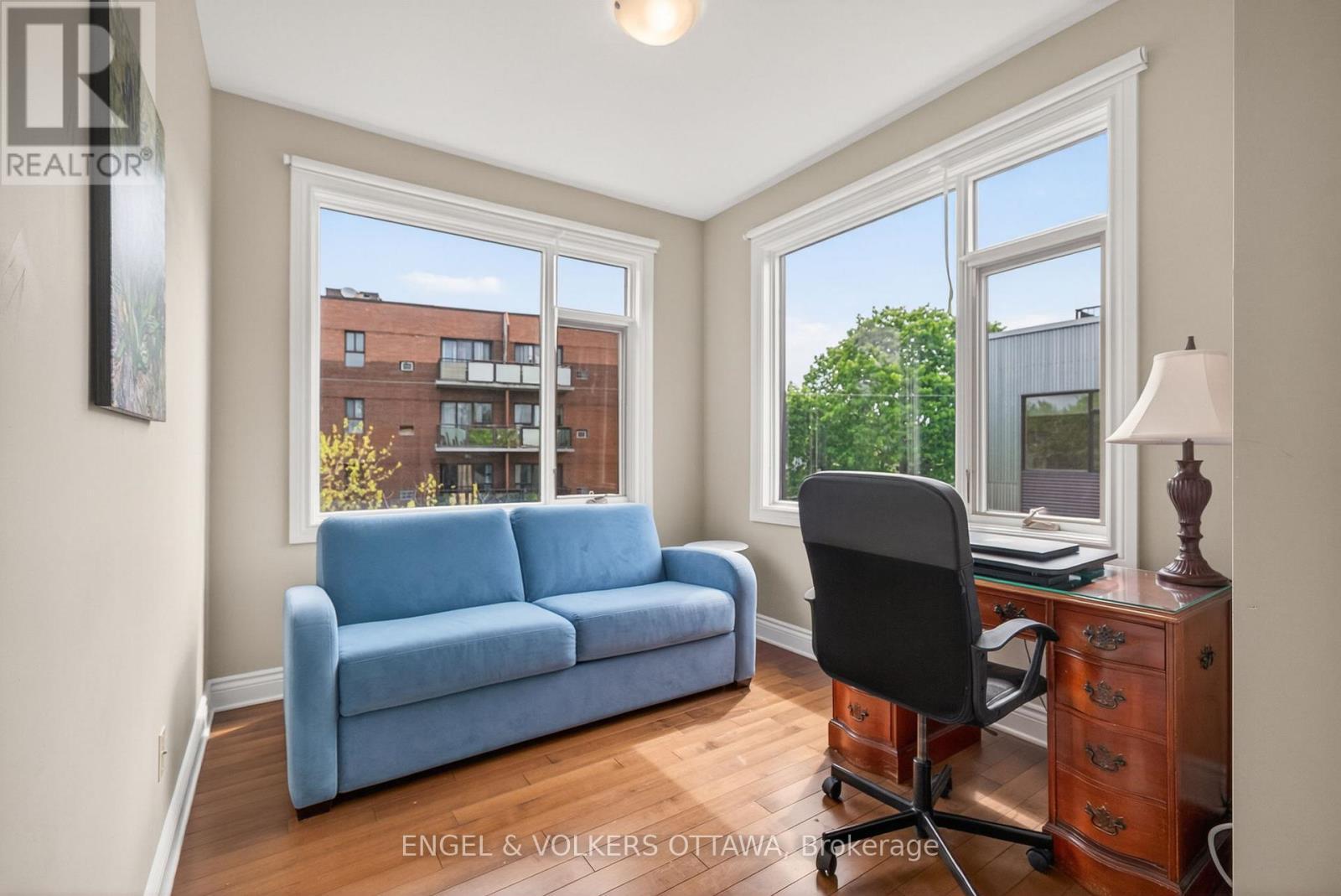 1896 Carling Avenue, Ottawa, ON