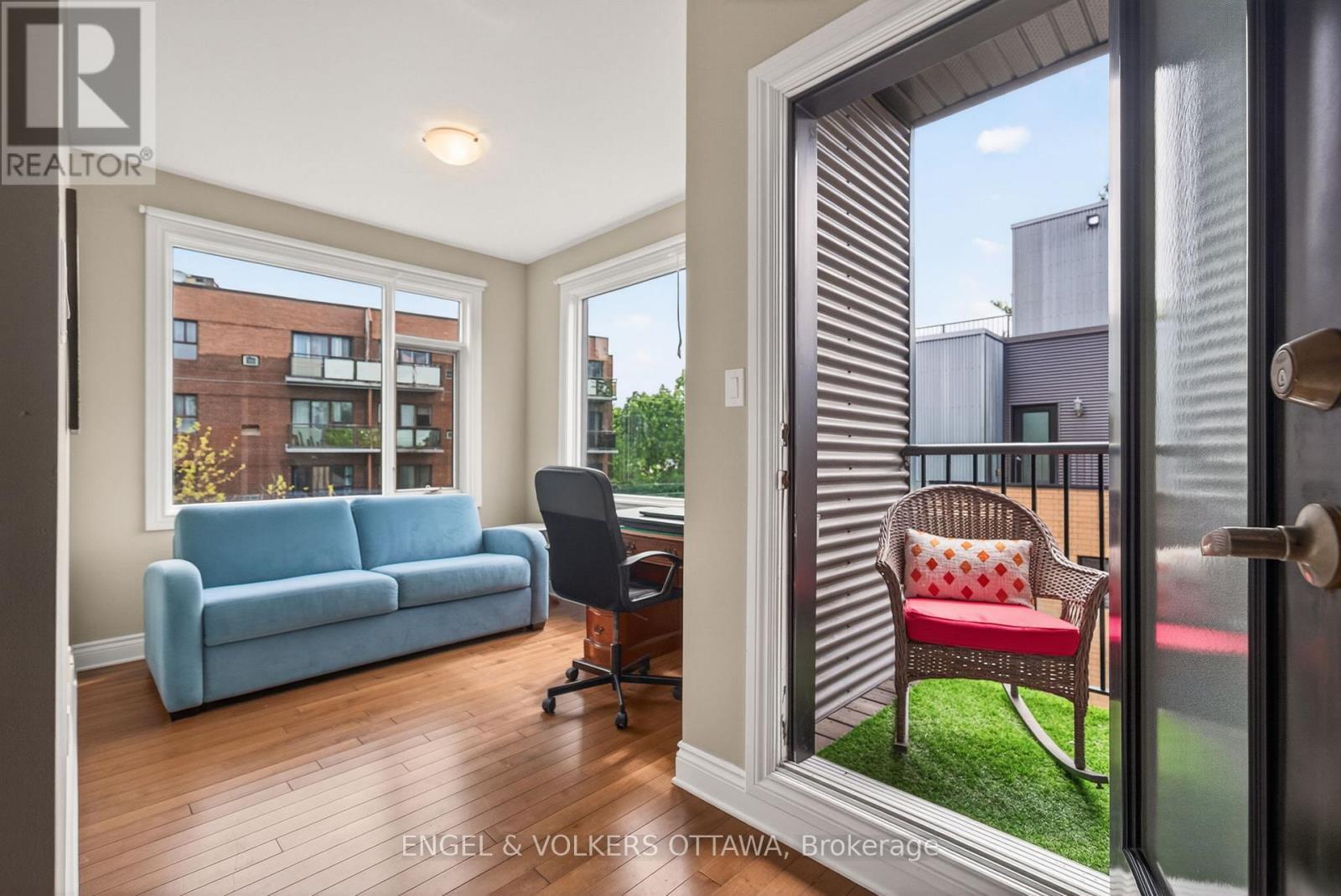 1896 Carling Avenue, Ottawa, ON