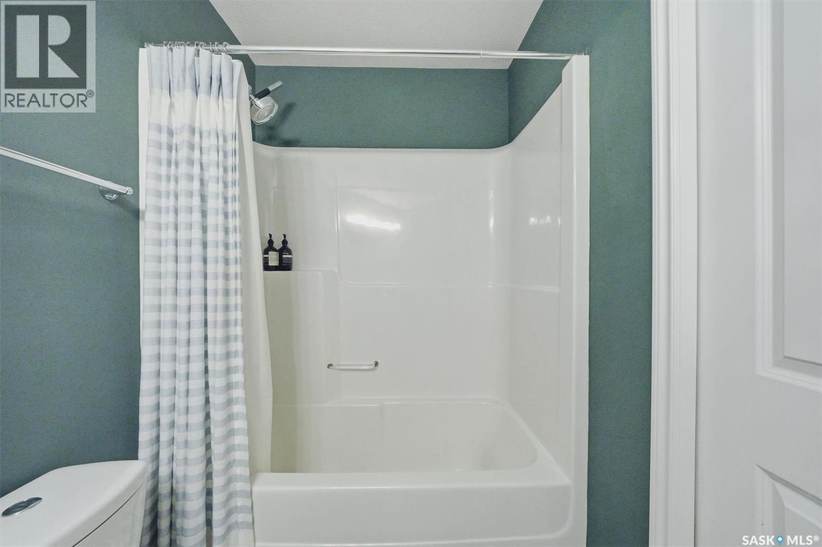 106 Wilkins Crescent, Saskatoon, SK - Indoor Photo Showing Bathroom