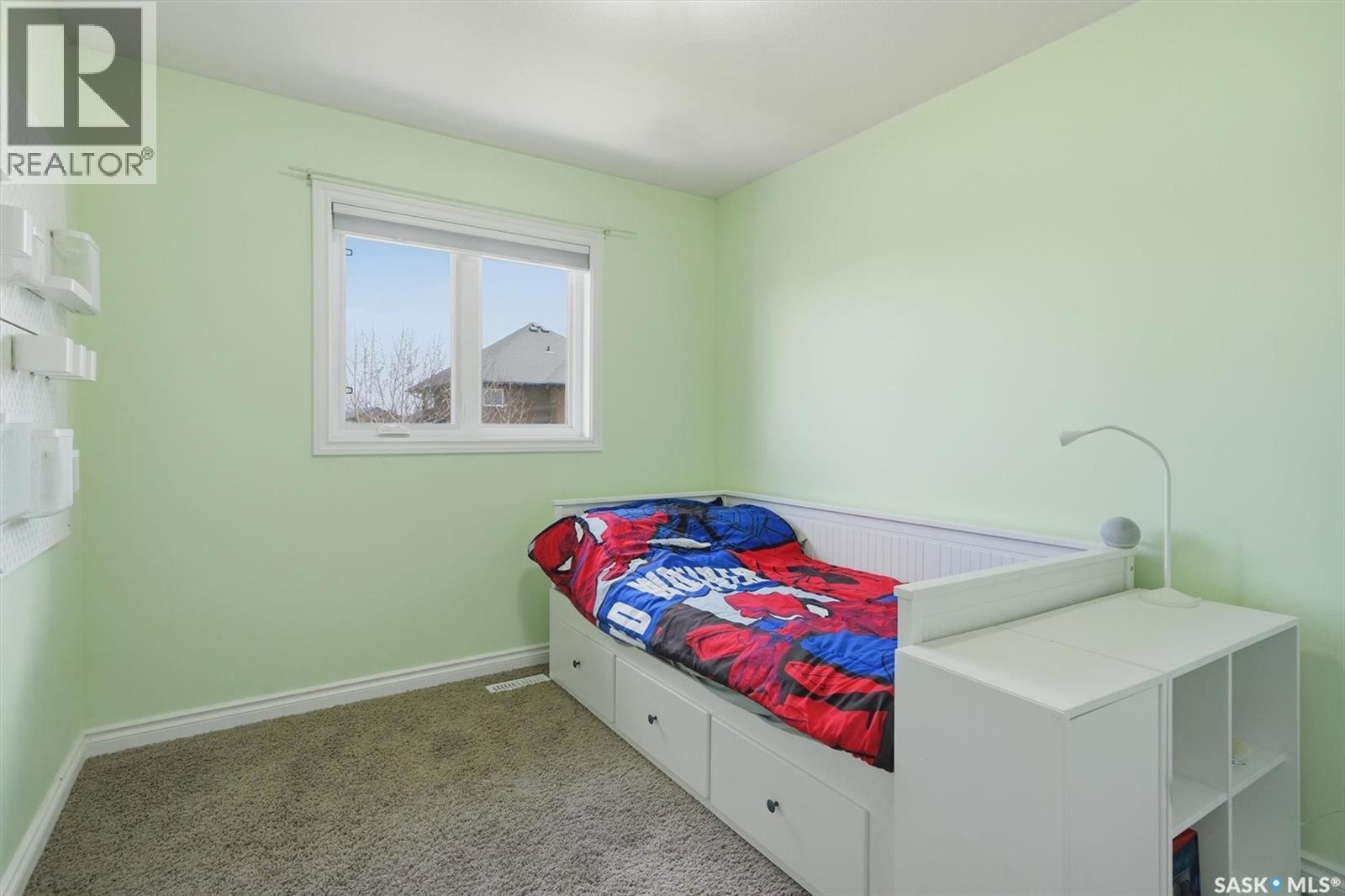 106 Wilkins Crescent, Saskatoon, SK - Indoor Photo Showing Bedroom