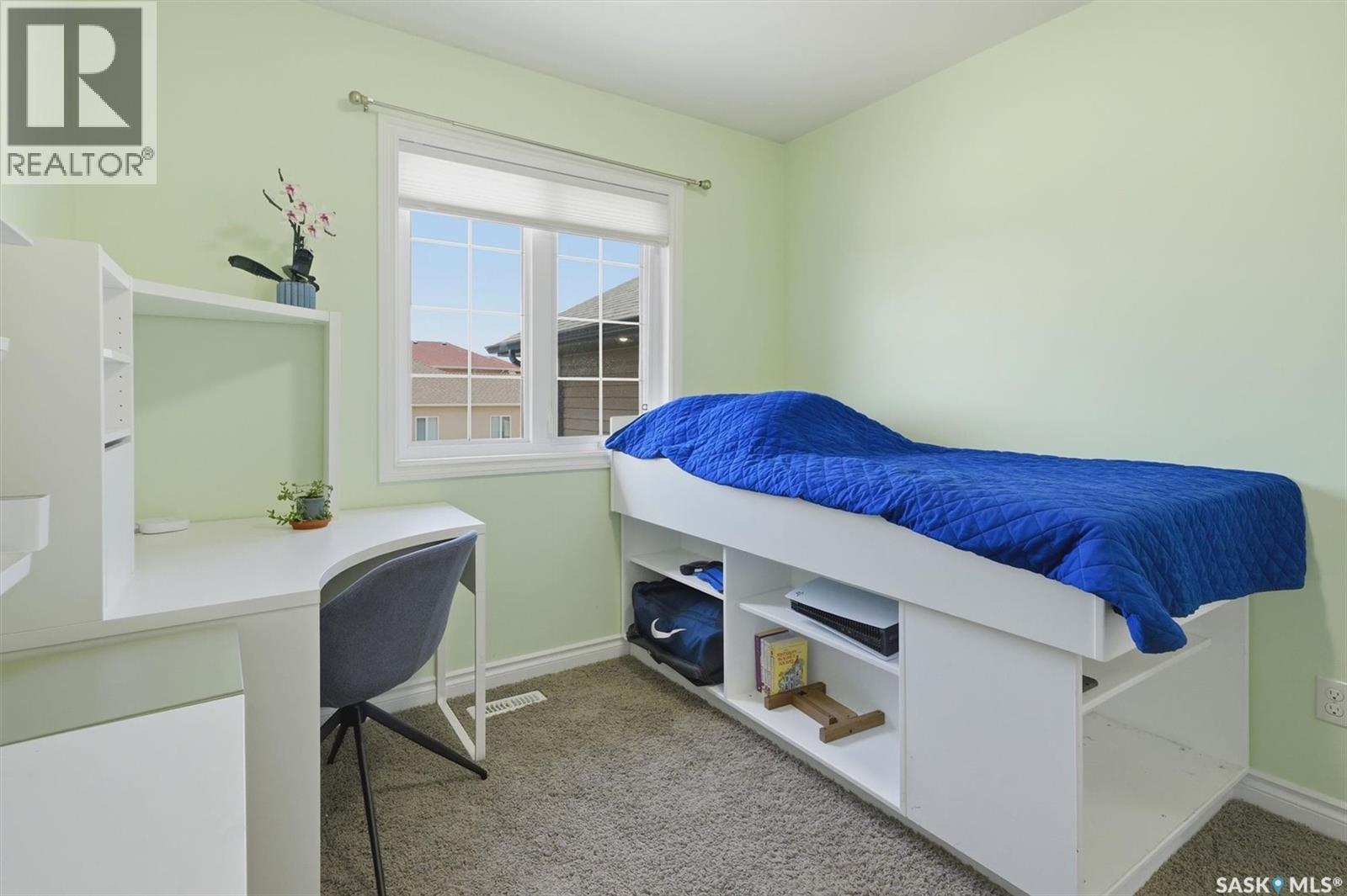 106 Wilkins Crescent, Saskatoon, SK - Indoor Photo Showing Bedroom