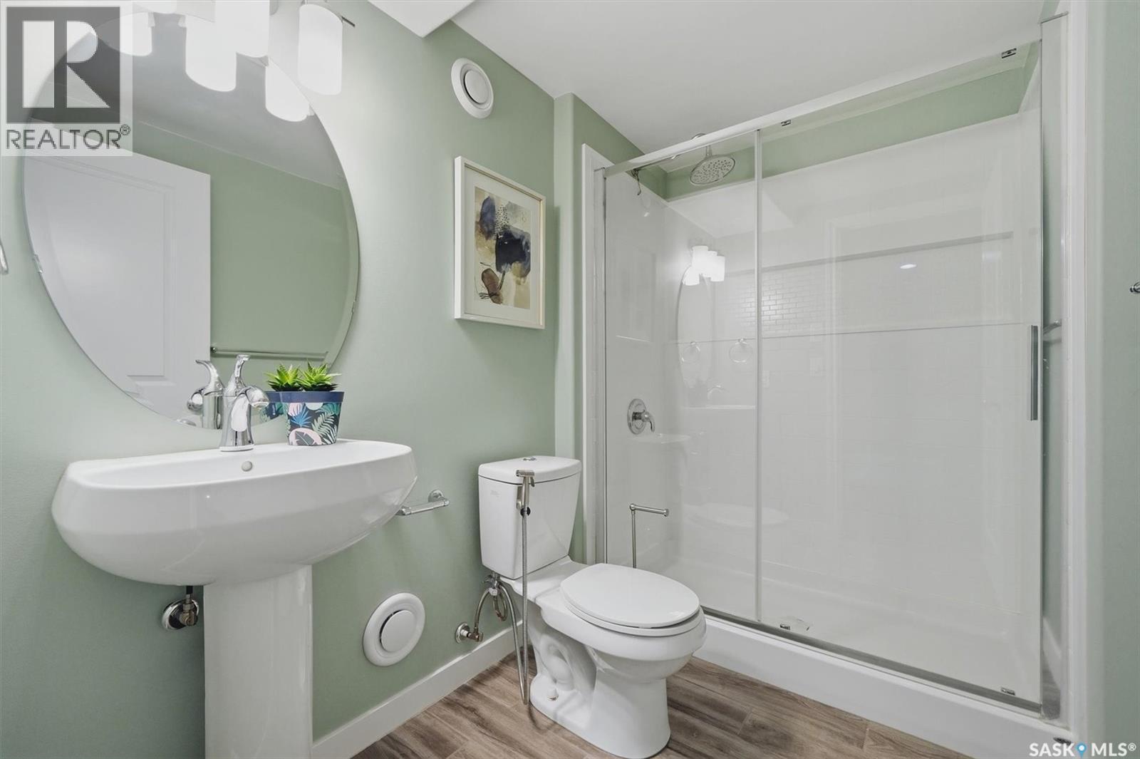 106 Wilkins Crescent, Saskatoon, SK - Indoor Photo Showing Bathroom