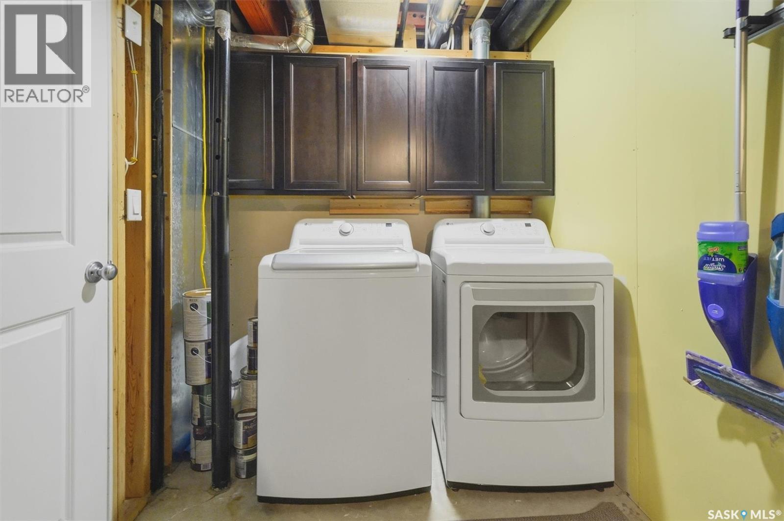 106 Wilkins Crescent, Saskatoon, SK - Indoor Photo Showing Laundry Room