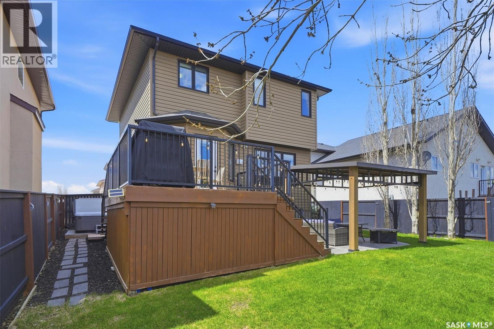 106 Wilkins Crescent, Saskatoon, SK - Outdoor