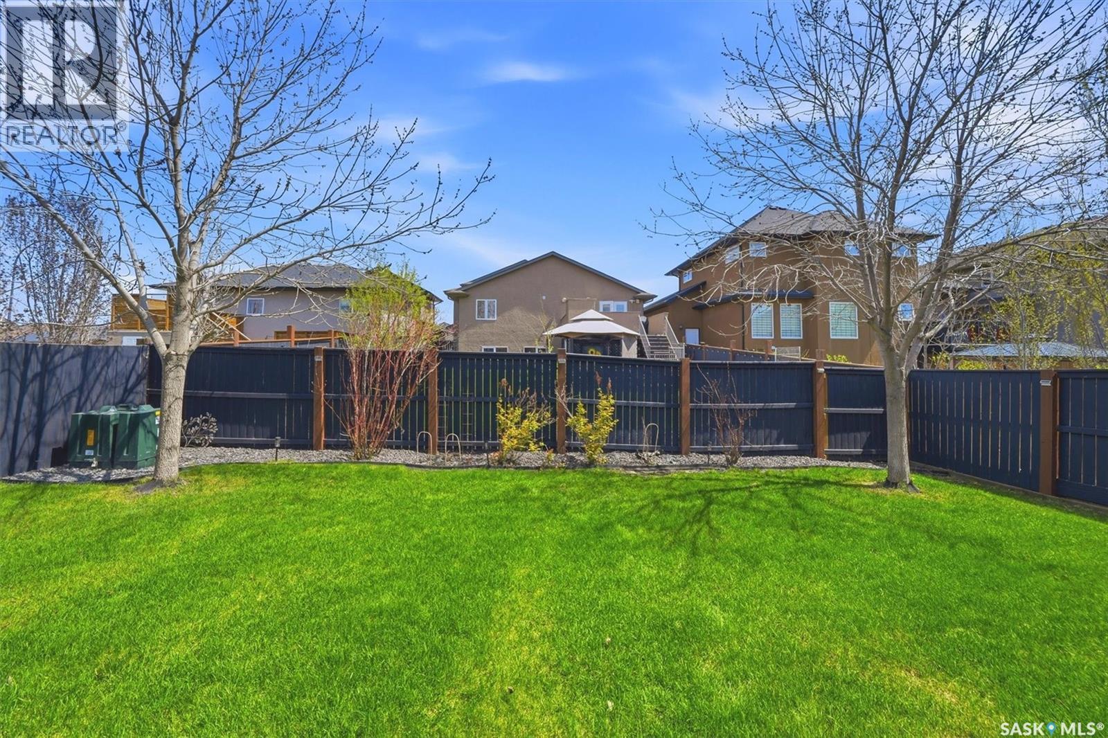106 Wilkins Crescent, Saskatoon, SK - Outdoor