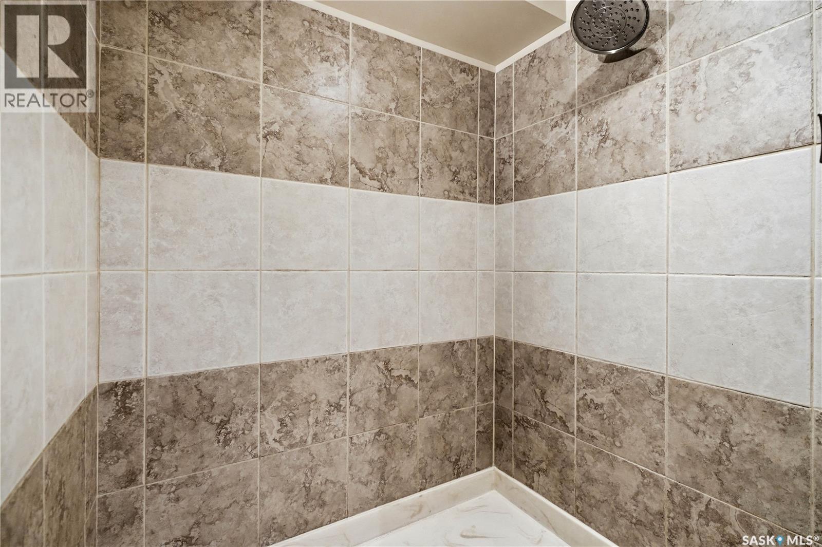 90 Edenwold Crescent, Regina, SK - Indoor Photo Showing Bathroom