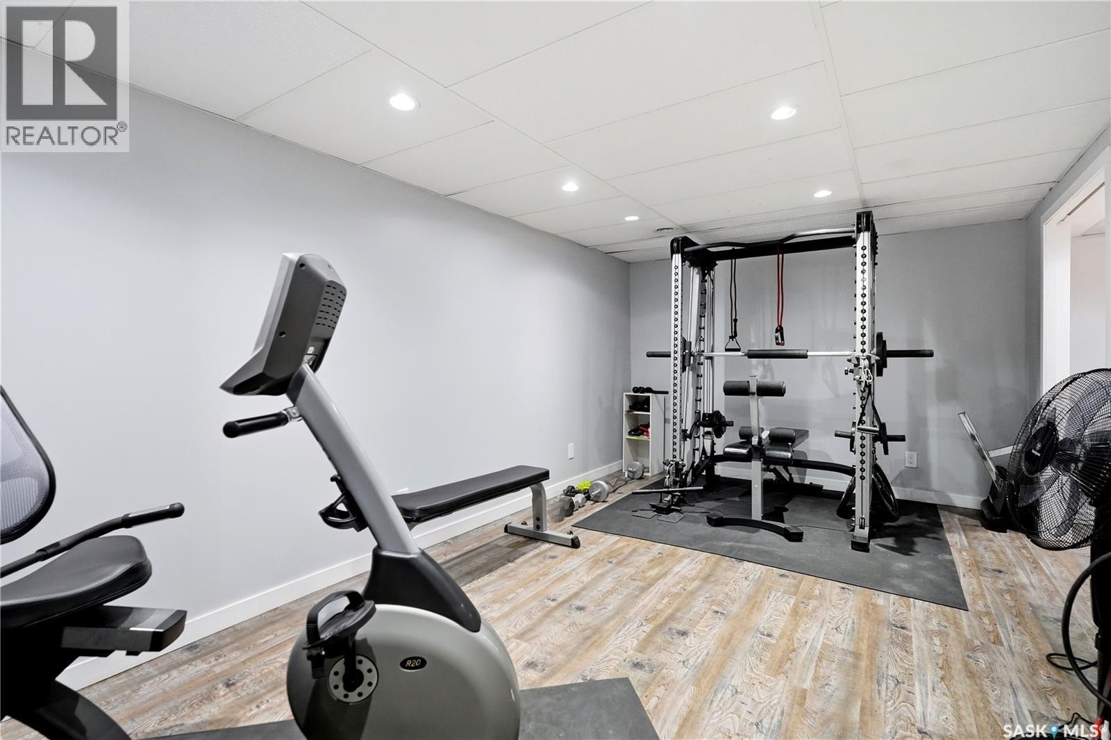 90 Edenwold Crescent, Regina, SK - Indoor Photo Showing Gym Room