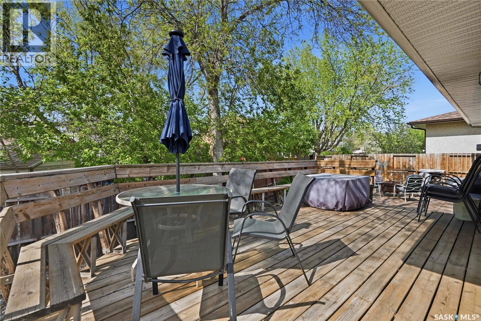 90 Edenwold Crescent, Regina, SK - Outdoor With Deck Patio Veranda