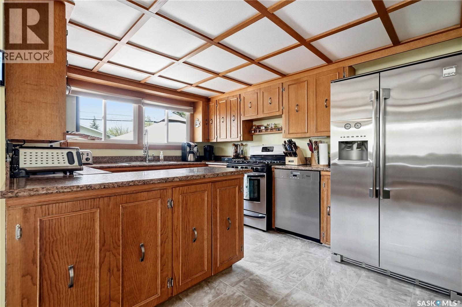104 Marsh Crescent, Regina, SK - Indoor Photo Showing Kitchen