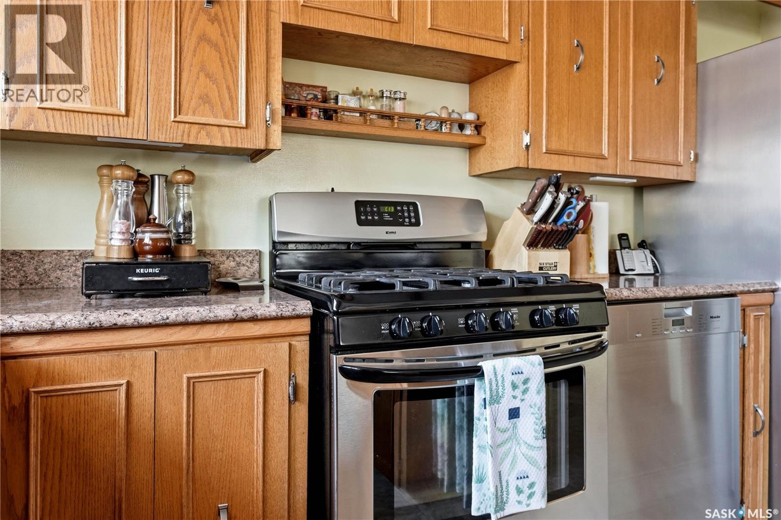 104 Marsh Crescent, Regina, SK - Indoor Photo Showing Kitchen