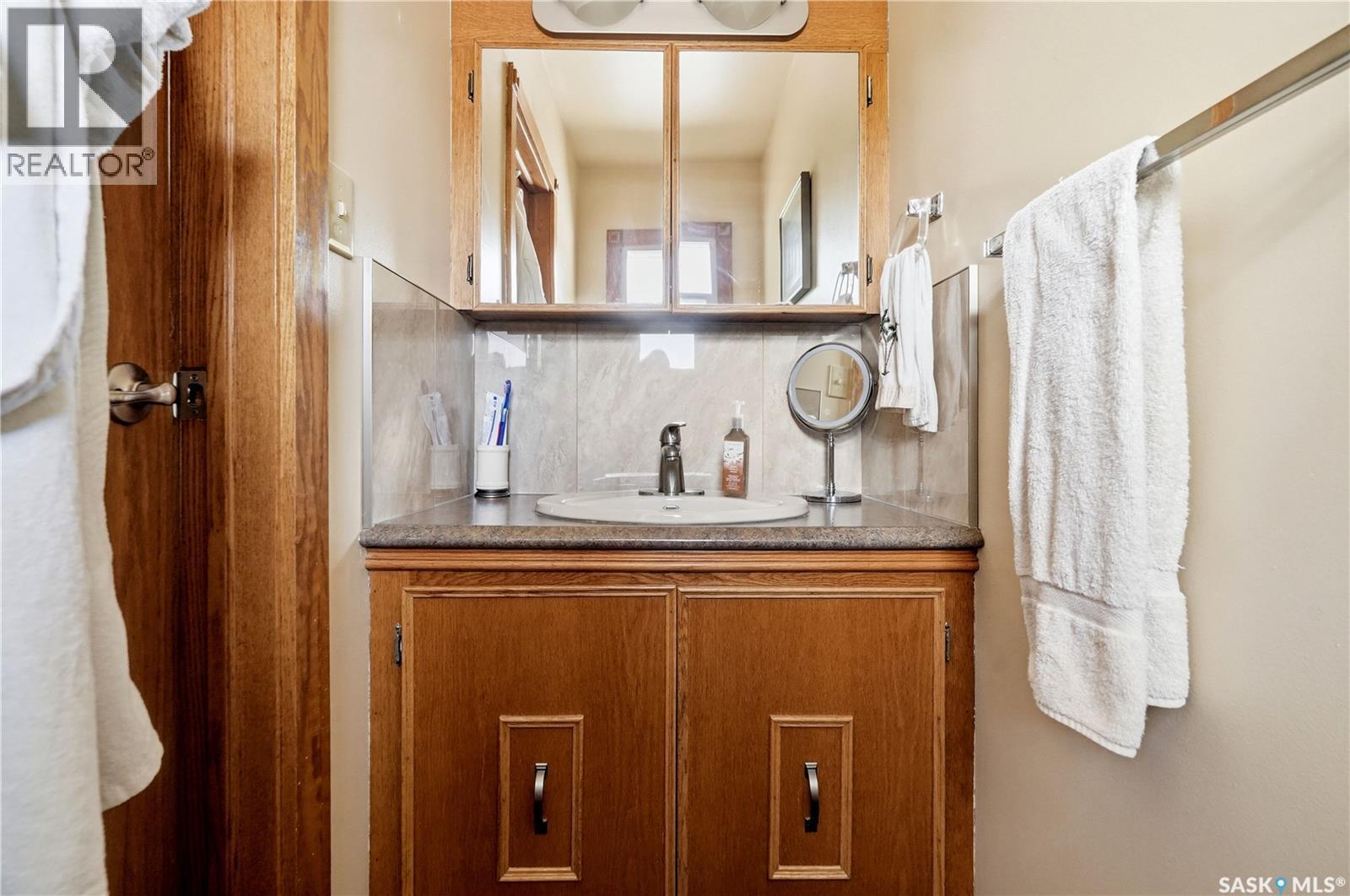 104 Marsh Crescent, Regina, SK - Indoor Photo Showing Bathroom
