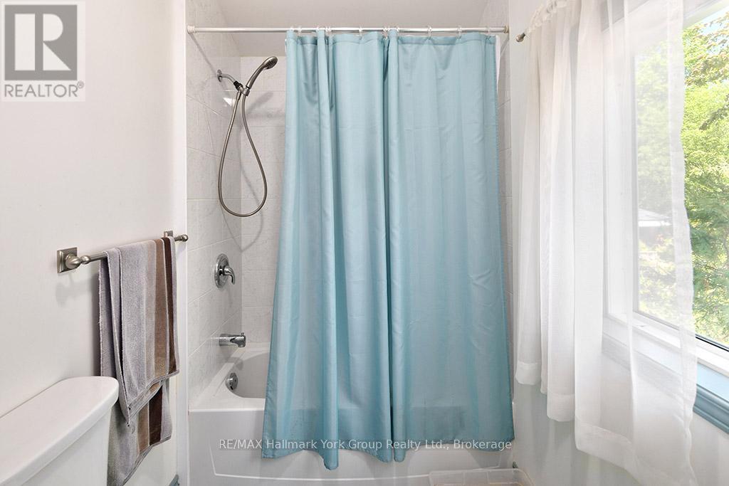 88 Gray Avenue, Meaford, ON - Indoor Photo Showing Bathroom