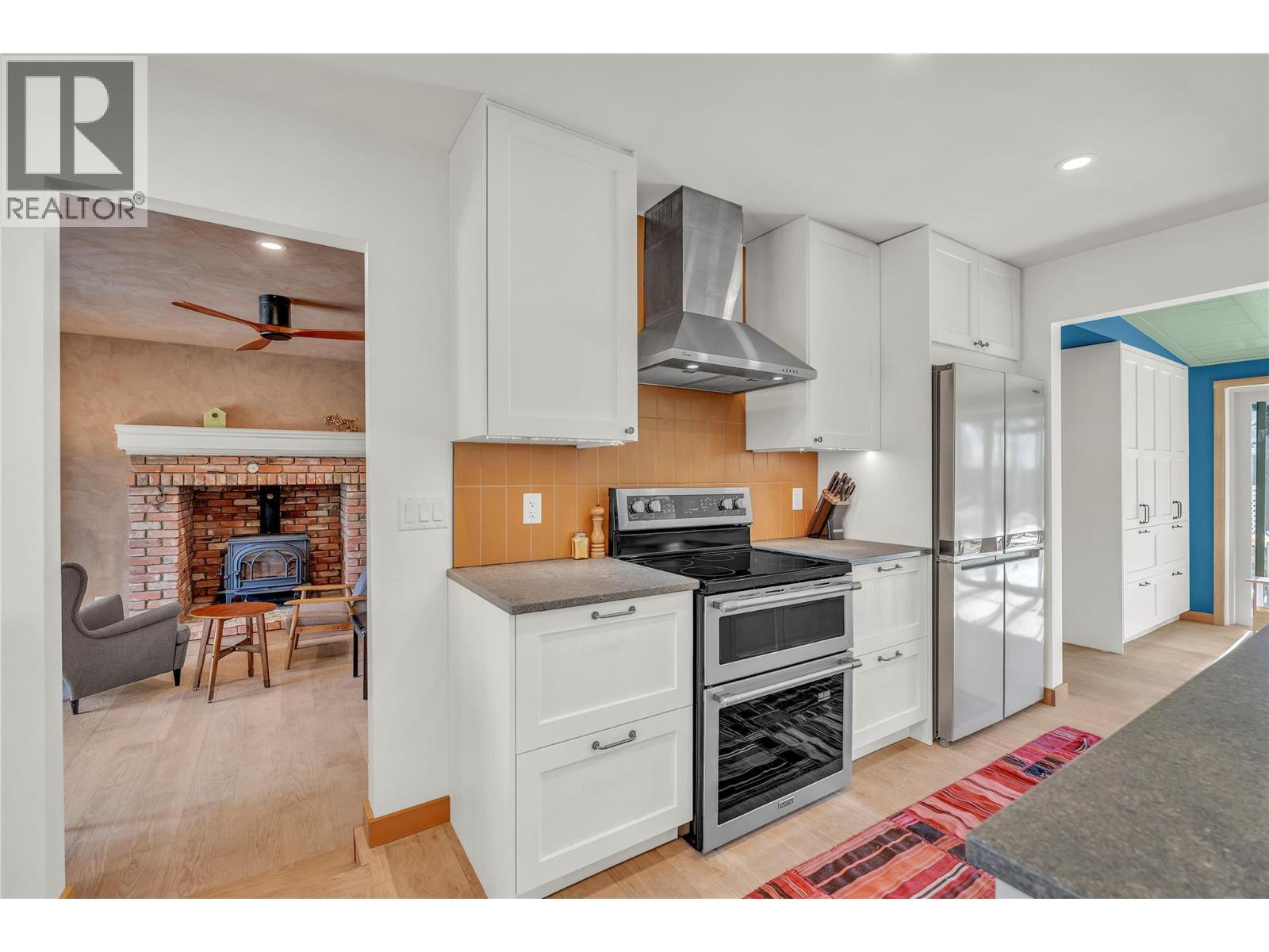 212 Carr Crescent, Oliver, BC
