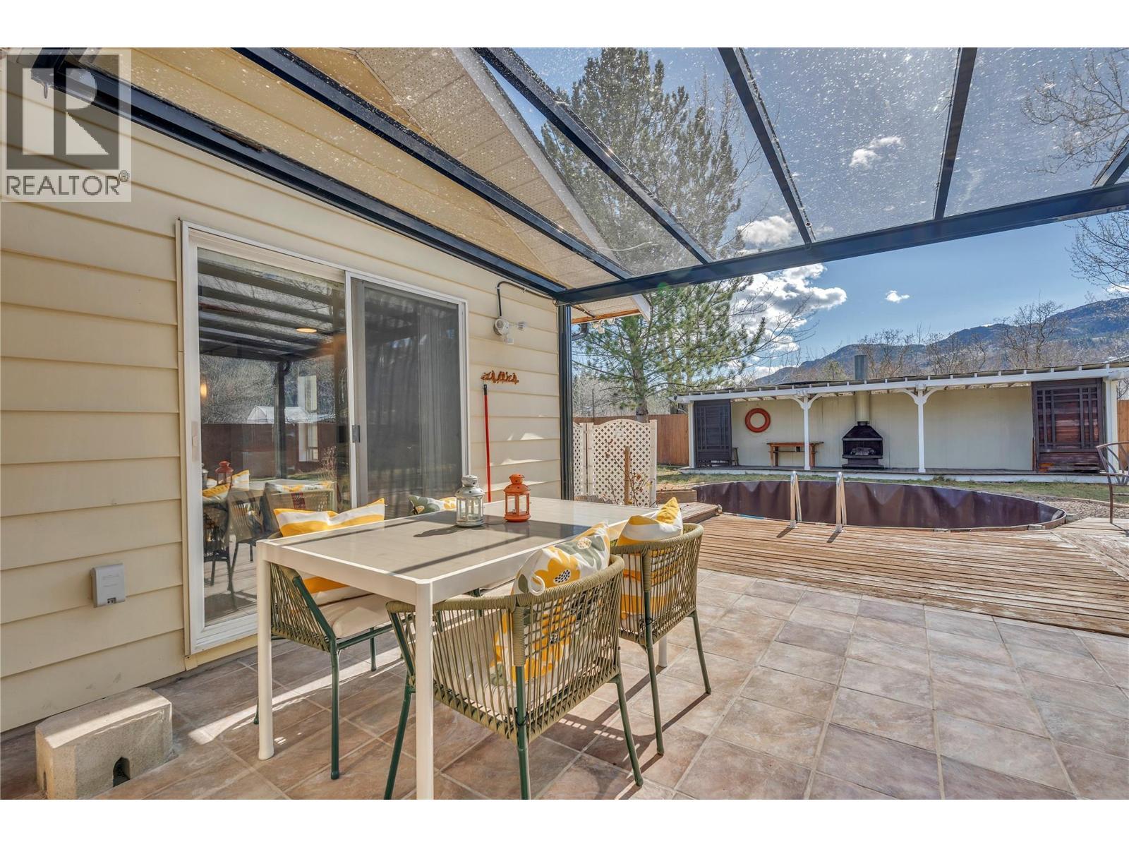 212 Carr Crescent, Oliver, BC