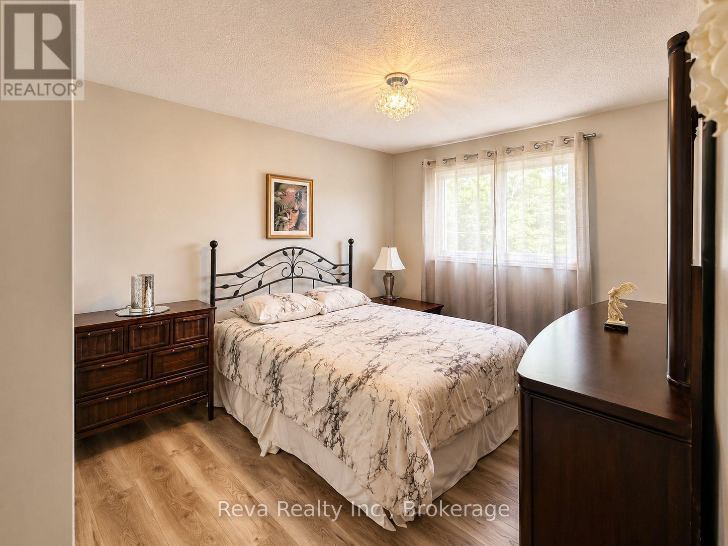 11 Ridge Road, Bancroft (Bancroft Ward), ON - Indoor Photo Showing Bedroom