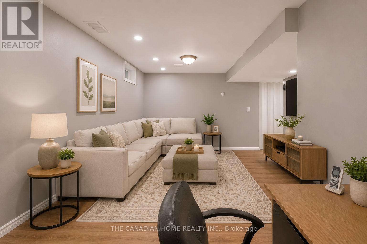 10 Jonathon Court, Hamilton, ON - Indoor