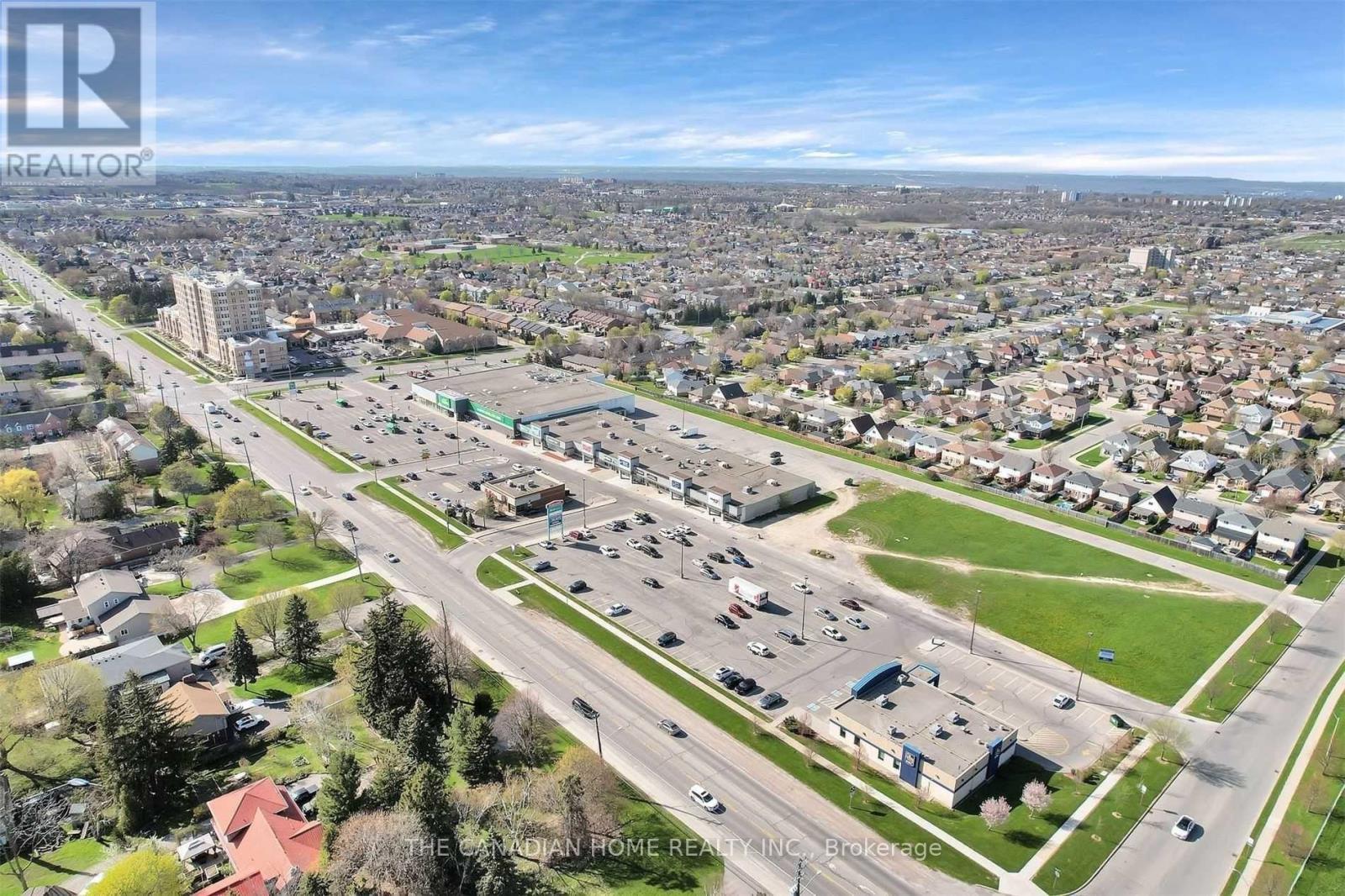 10 Jonathon Court, Hamilton, ON - Outdoor With View
