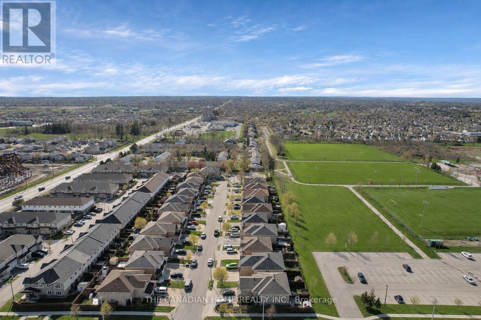 10 Jonathon Court, Hamilton, ON - Outdoor With View