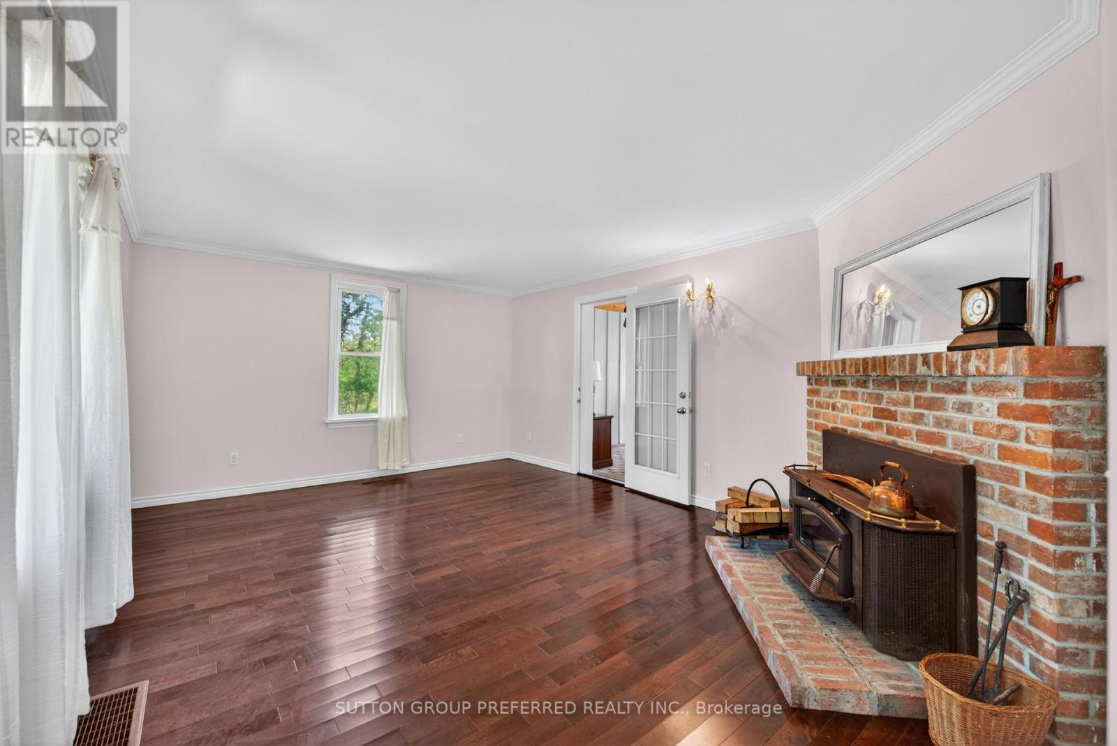 15772 Turin Line, Chatham-Kent, ON - Indoor Photo Showing Other Room