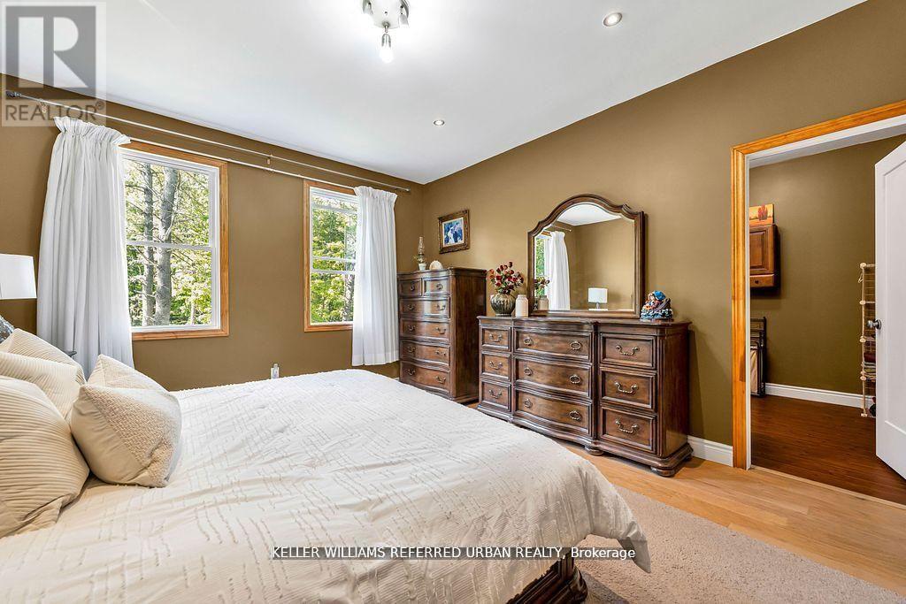 51 Pine Grove Road, Trent Hills, ON - Indoor Photo Showing Bedroom