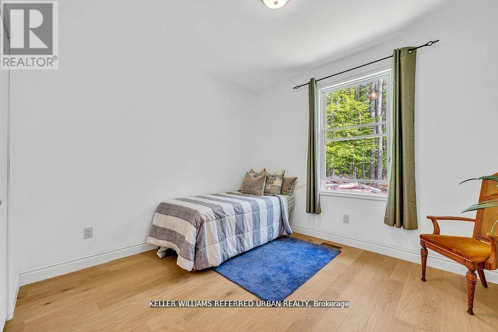 51 Pine Grove Road, Trent Hills, ON - Indoor Photo Showing Bedroom
