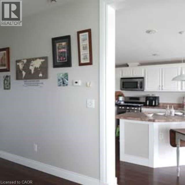 340 Front Road Unit# 9, Port Rowan, ON - Indoor Photo Showing Kitchen