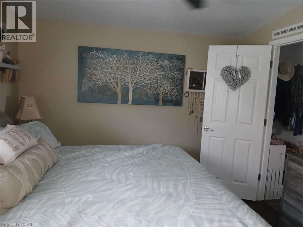 340 Front Road Unit# 9, Port Rowan, ON - Indoor Photo Showing Bedroom