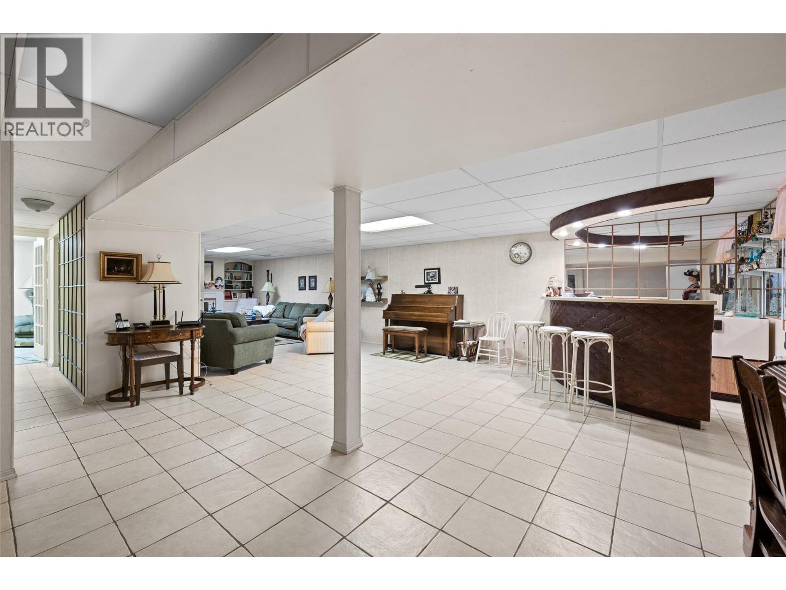 2436 Apollo Road, West Kelowna, BC - Indoor