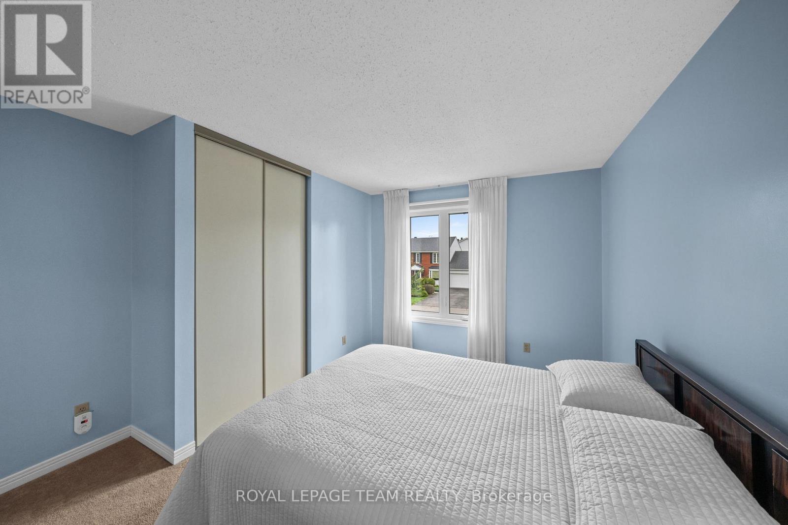 Bedroom #3 - 28 Parmalea Crescent, Ottawa, ON - Indoor Photo Showing Bedroom